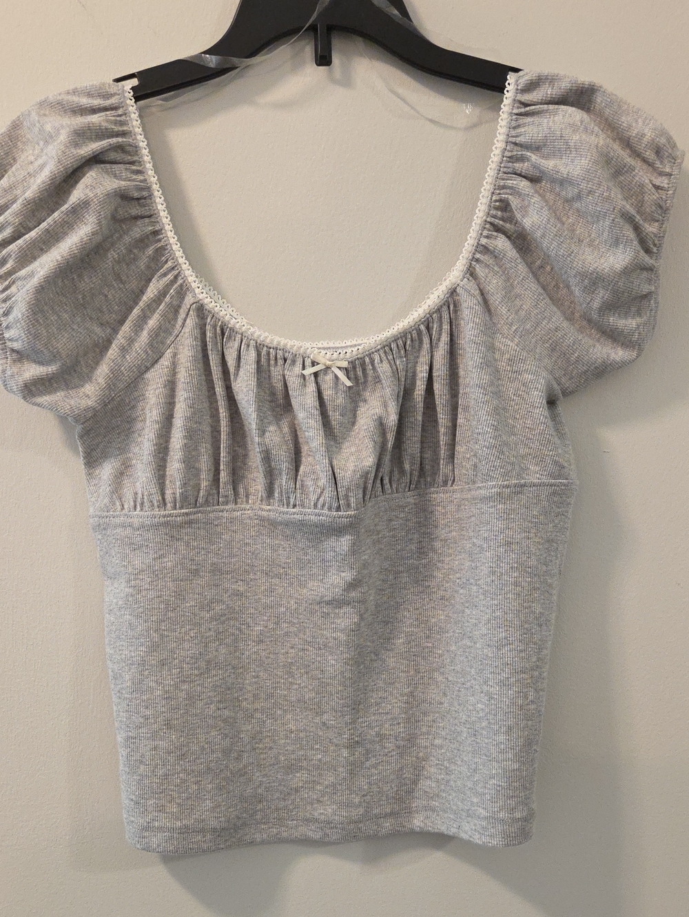 Aeropostale Light Gray Puff Sleeve Scoop Neck Crop Top